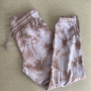 Aritzia Tna boyfriend sweatpant